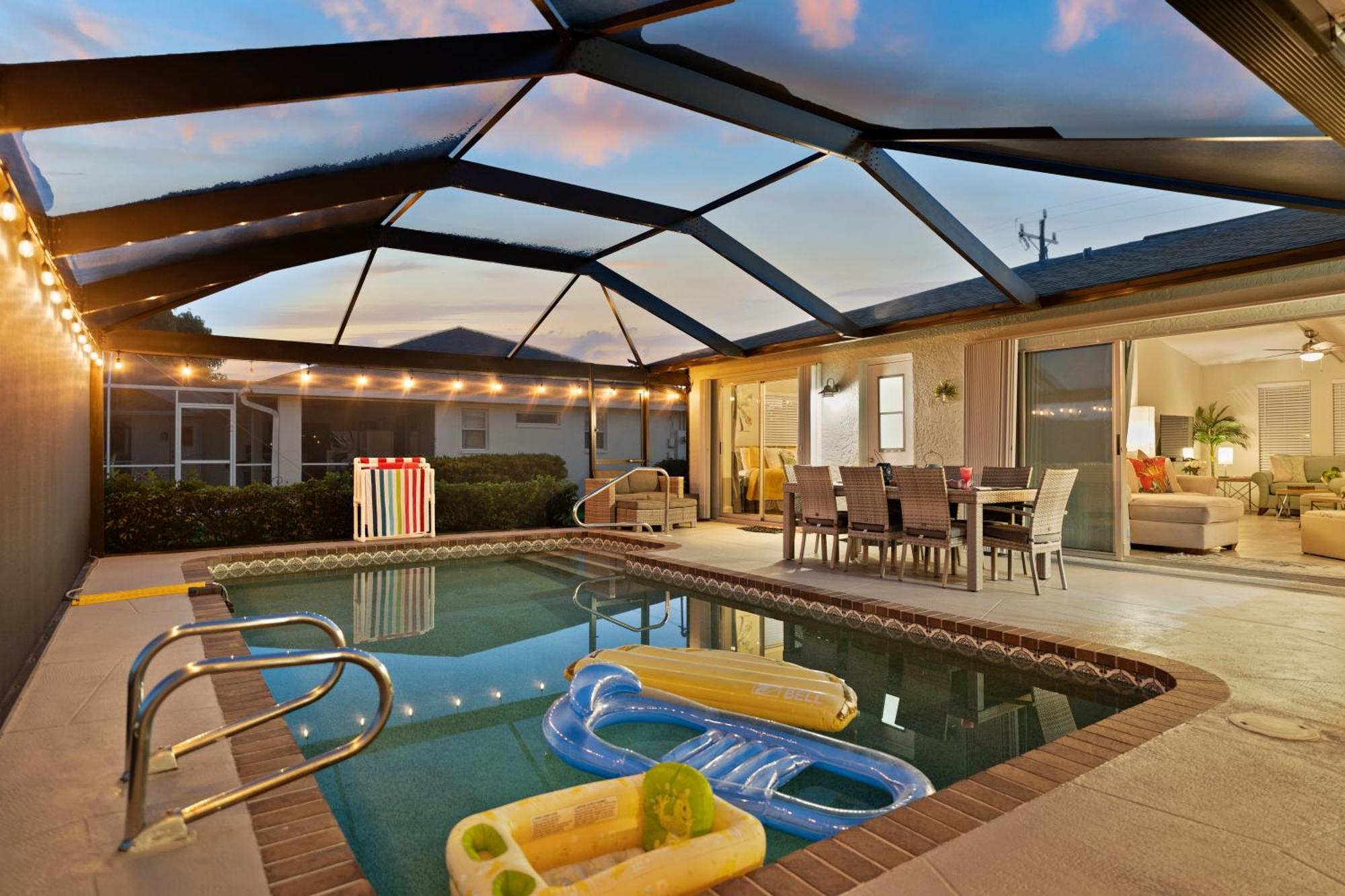 Serenity Waterfront Villa With King Suite, Private Pool, Great Lanai Enclosure And Long Water Views Cape Coral Zewnętrze zdjęcie