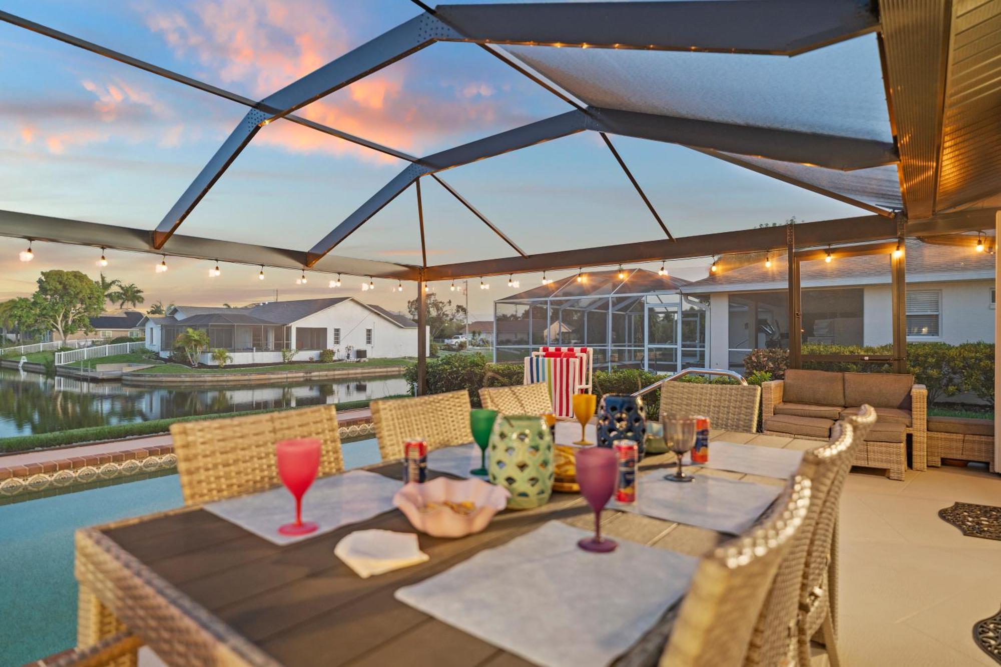 Serenity Waterfront Villa With King Suite, Private Pool, Great Lanai Enclosure And Long Water Views Cape Coral Zewnętrze zdjęcie