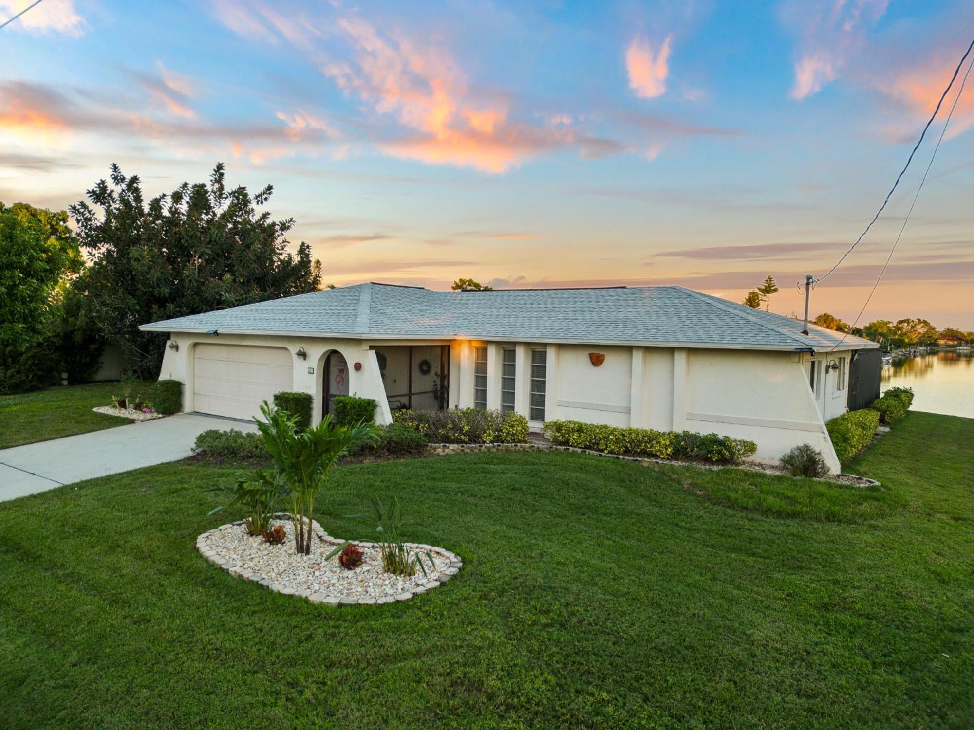 Serenity Waterfront Villa With King Suite, Private Pool, Great Lanai Enclosure And Long Water Views Cape Coral Zewnętrze zdjęcie