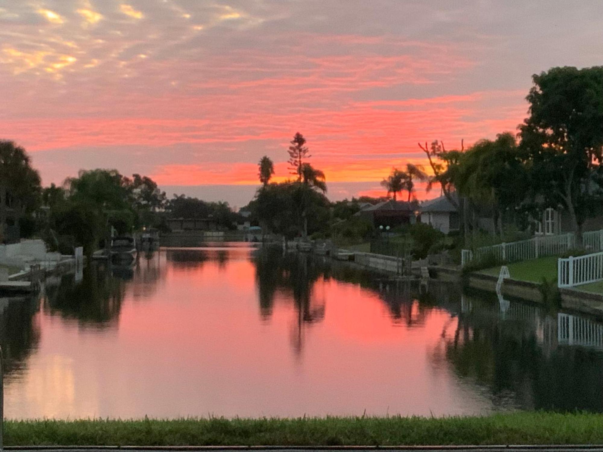 Serenity Waterfront Villa With King Suite, Private Pool, Great Lanai Enclosure And Long Water Views Cape Coral Zewnętrze zdjęcie