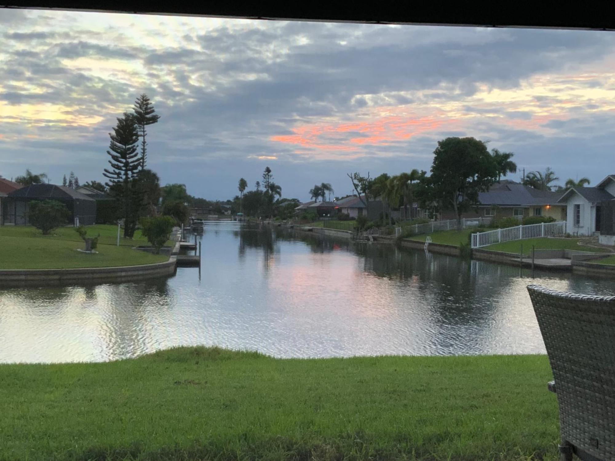 Serenity Waterfront Villa With King Suite, Private Pool, Great Lanai Enclosure And Long Water Views Cape Coral Zewnętrze zdjęcie